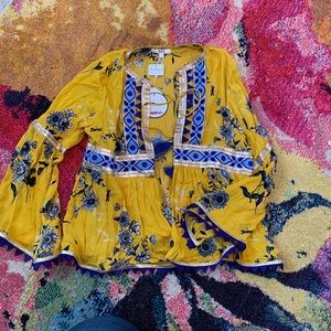 NWT BOUTIQUE KIMONO💫